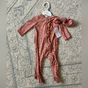 NWT Pink Ditsy Floral Ruffled baby One Piece Matching Headband size 3-6 months
